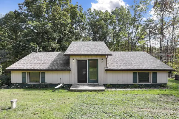 852 Wallace Road, Little Hocking, OH 45742