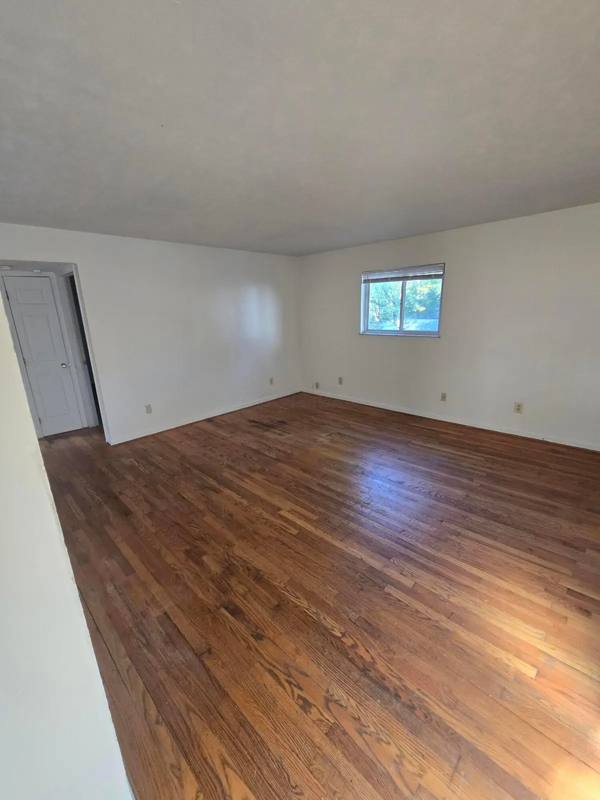 497 E Oakland Avenue, Columbus, OH 43202 - Image #1