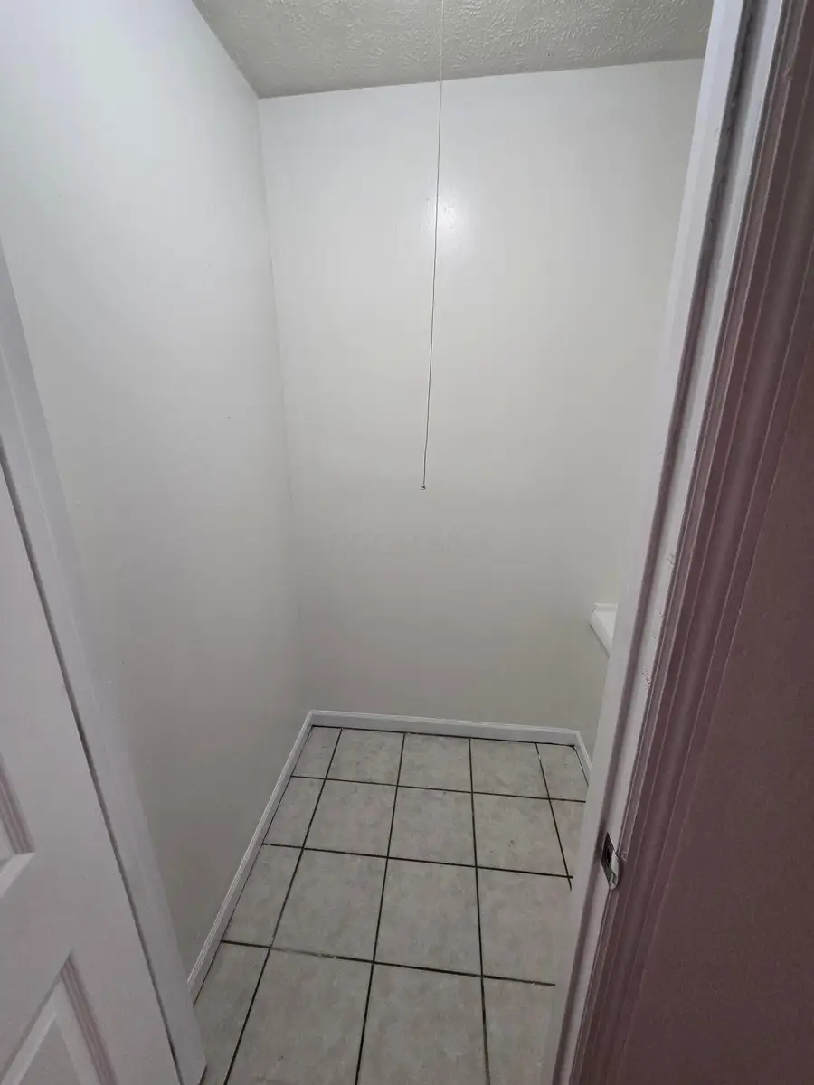 497 E Oakland Avenue, Columbus, OH 43202 - Image #3