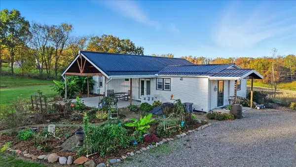 13904 Carey Lane, Danville, OH 43014