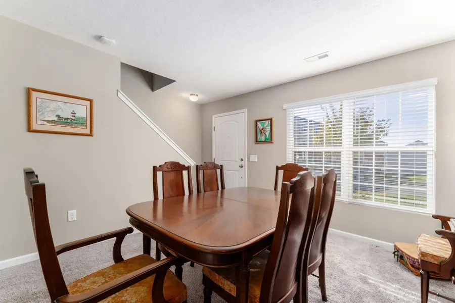 292 Autumn Ridge Circle, Pickerington, OH 43147 - Image #3