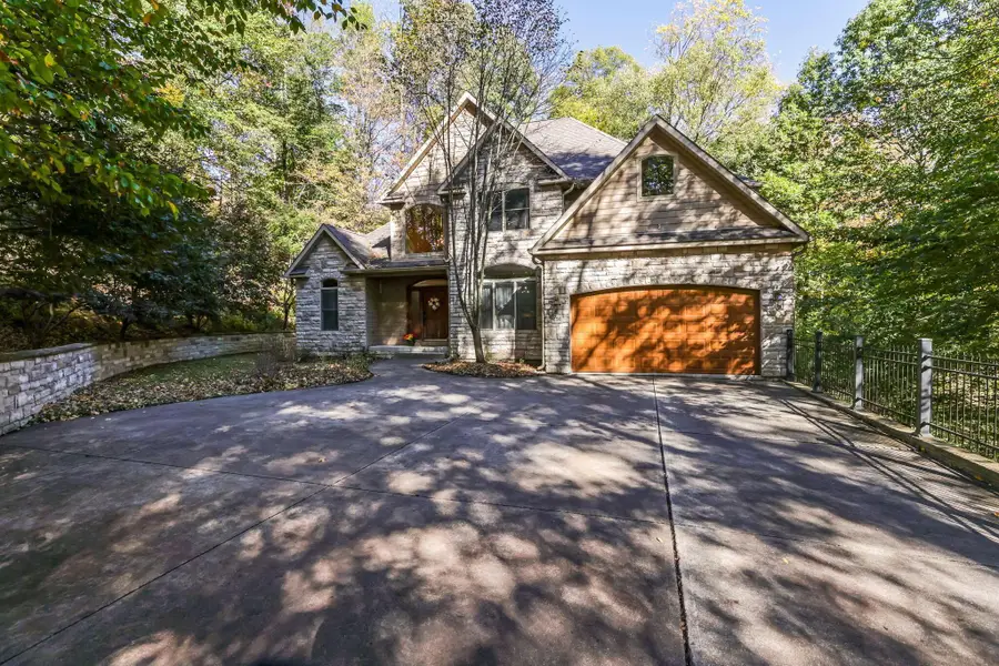 256 Pinehurst Drive, Granville, OH 43023 - Image #2