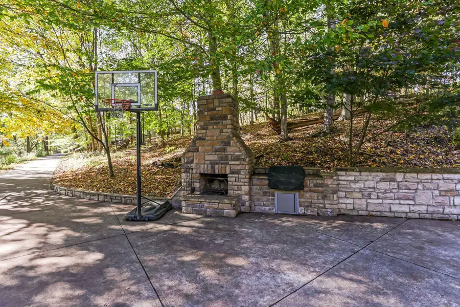 256 Pinehurst Drive, Granville, OH 43023 - Image #3