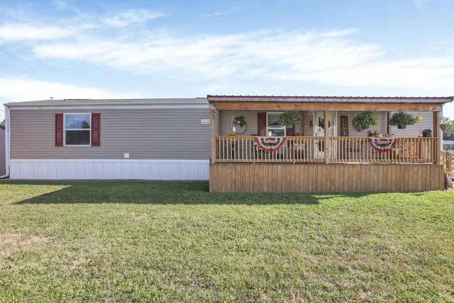 107 Greenbriar Lane W, Hebron, OH 43025 - Image #3