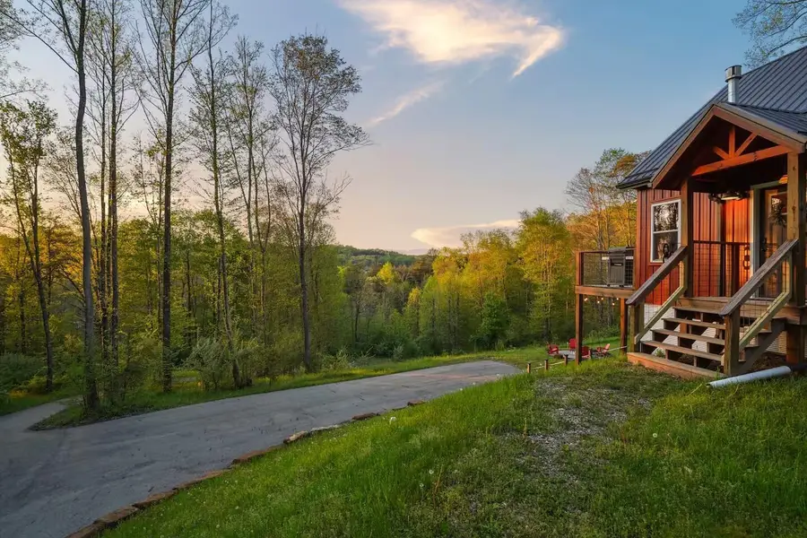 13480 Big Cola Road, Rockbridge, OH 43149 - Image #2