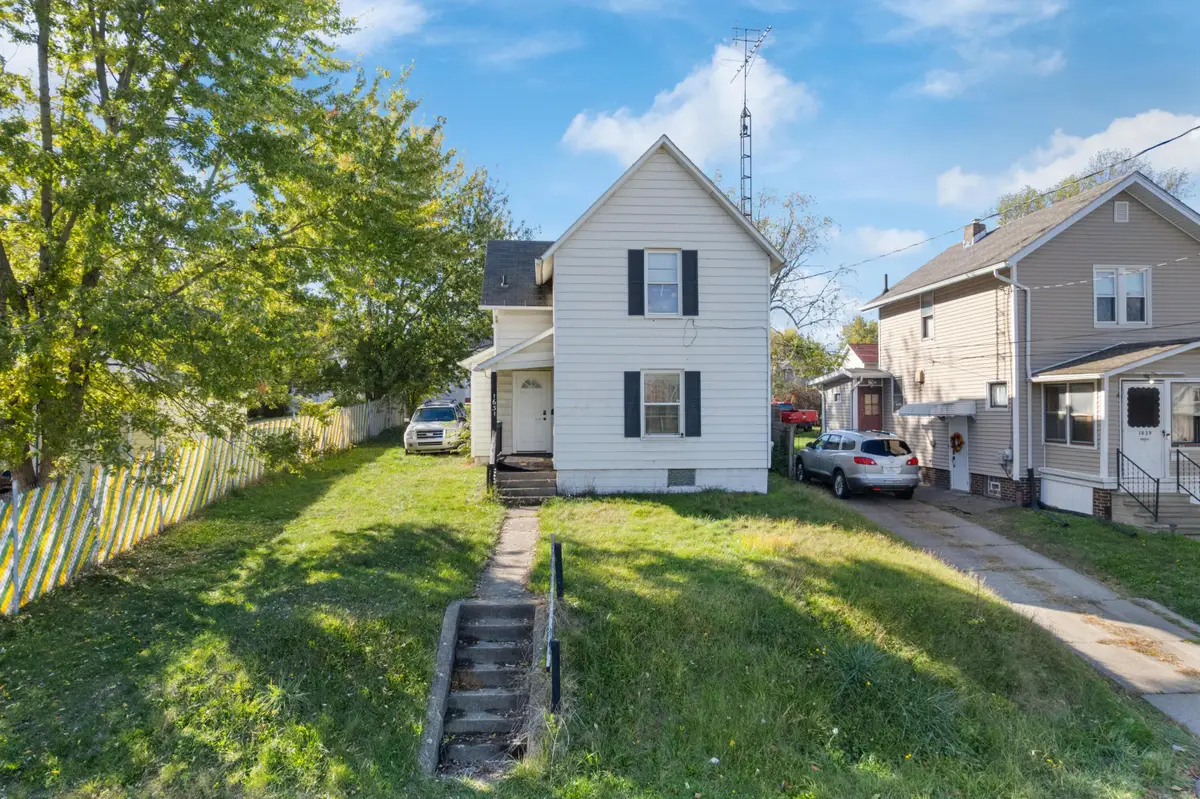 1631 Shriver Avenue Ne, Canton, OH 44705 - Image #1