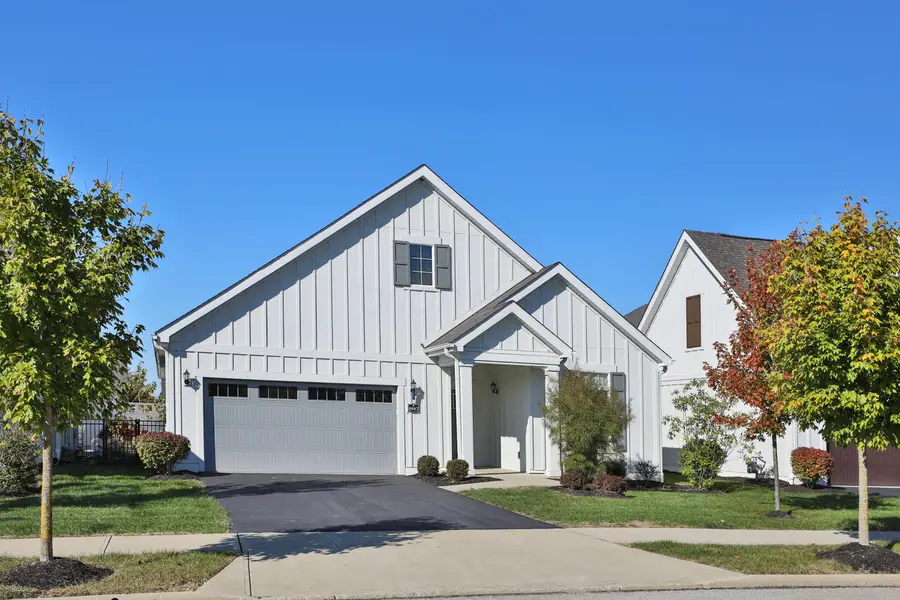 6947 Hollyhock Drive, New Albany, OH 43054 - Image #2