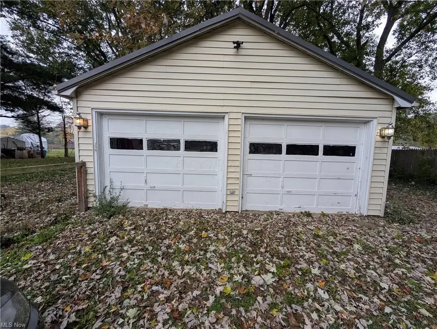 2015 Montgomery Avenue, Zanesville, OH 43701 - Image #2