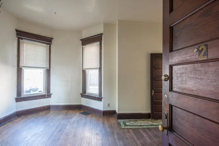 358 E 15th Avenue, Columbus, OH 43201 - Image #2