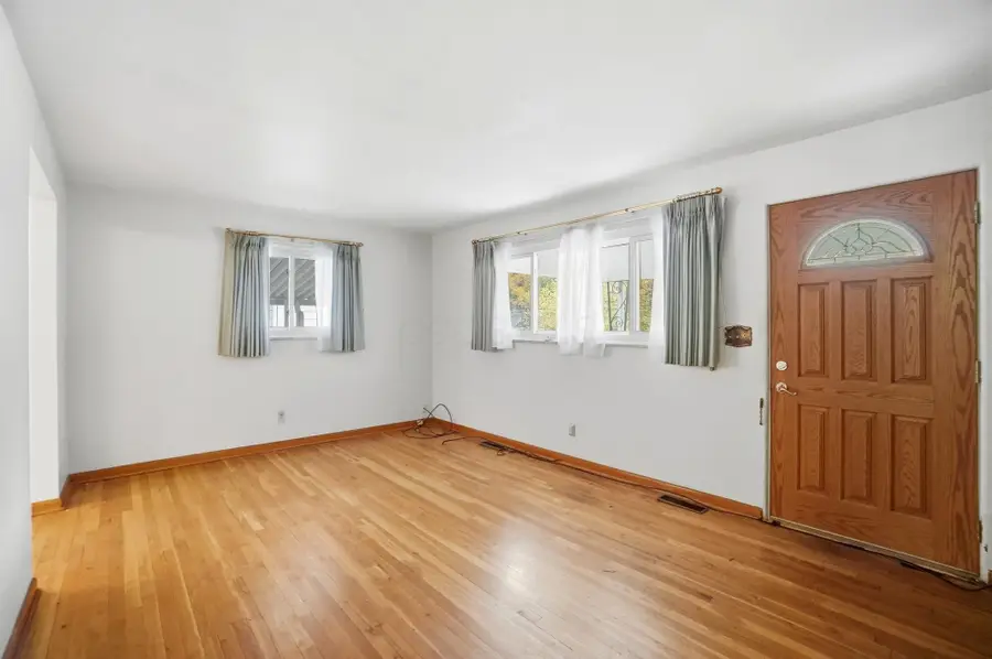 686 Plymouth Street, Worthington, OH 43085 - Image #3