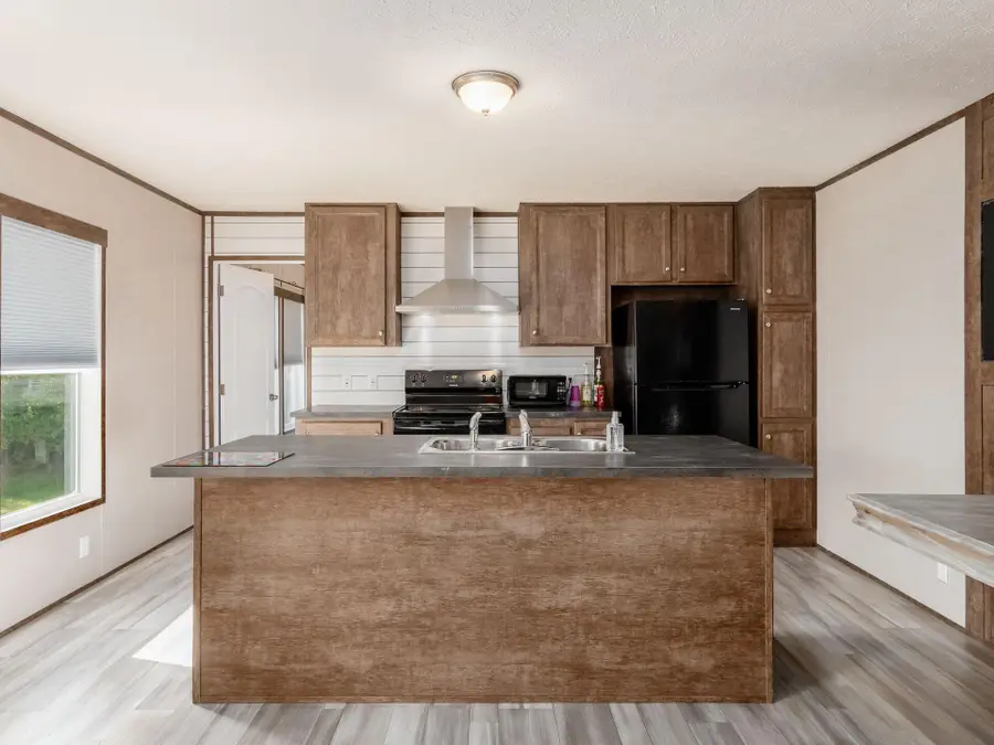 11 Oak Glen Drive, Delaware, OH 43015 - Image #2