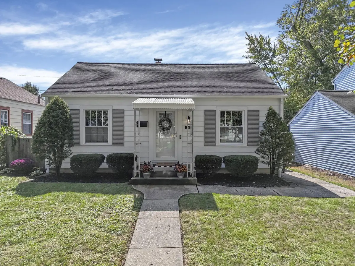 381 E Jeffrey Place, Columbus, OH 43214 - Image #1