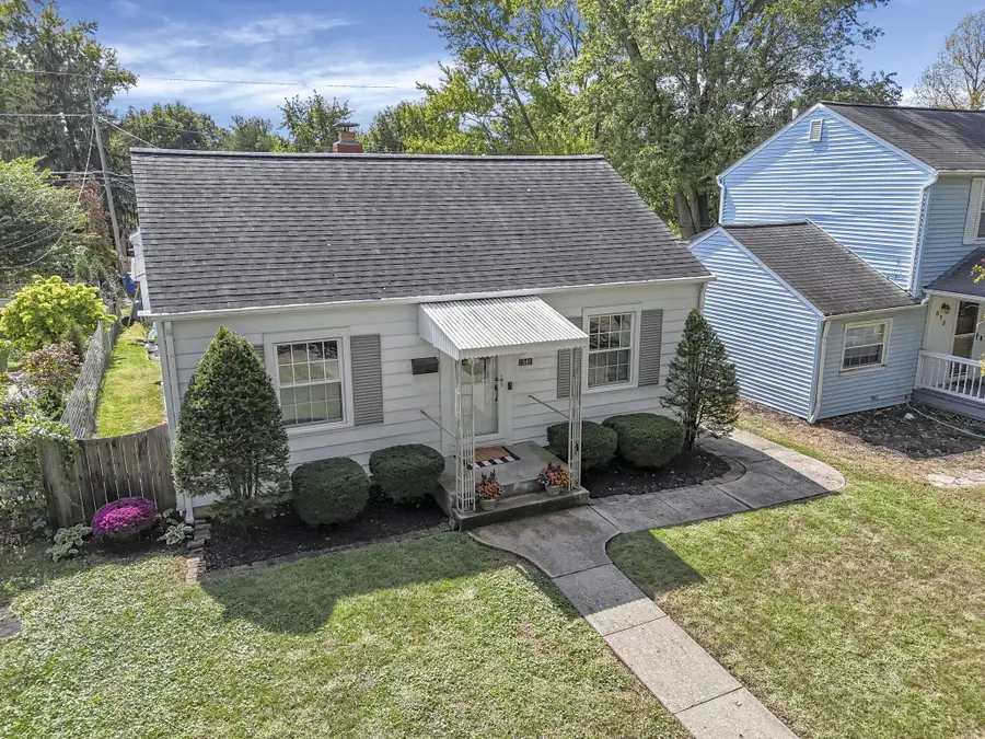 381 E Jeffrey Place, Columbus, OH 43214 - Image #2