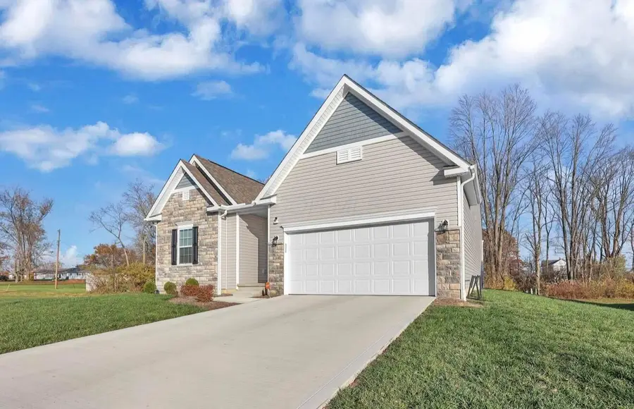 5634 Shagbark Place, Groveport, OH 43125 - Image #2