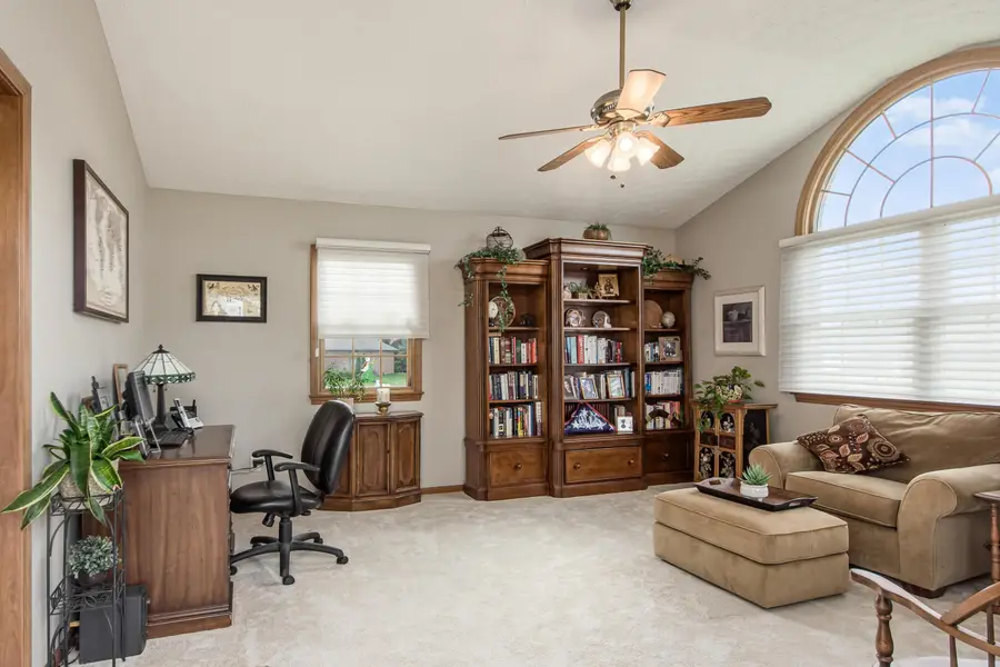 1061 Edinburgh, London, OH 43140 - Image #3