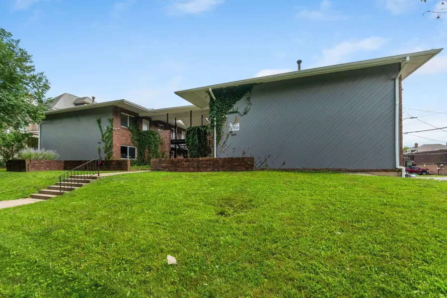 357 E 14th Avenue, Columbus, OH 43201 - Image #3