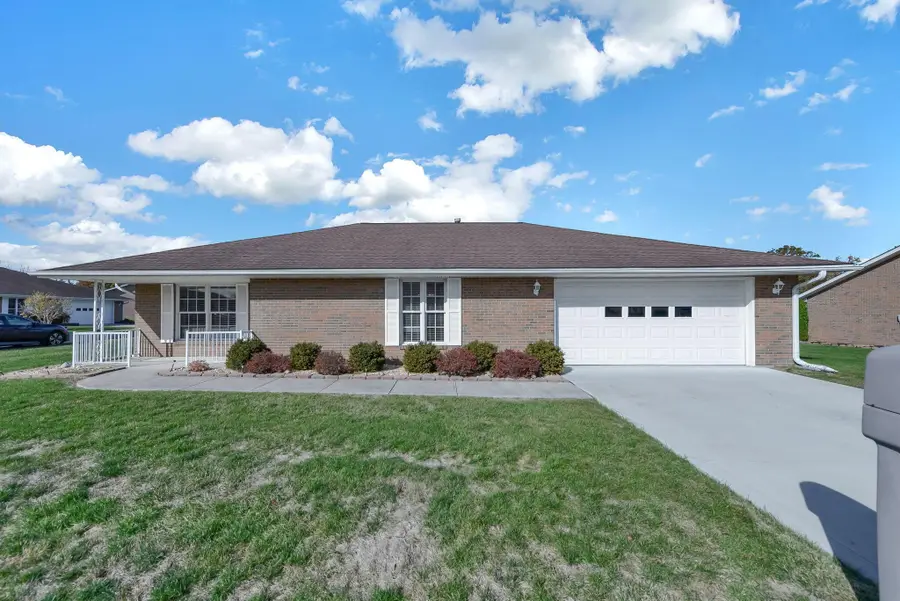 700 Shawn Drive, West Jefferson, OH 43162 - Image #2