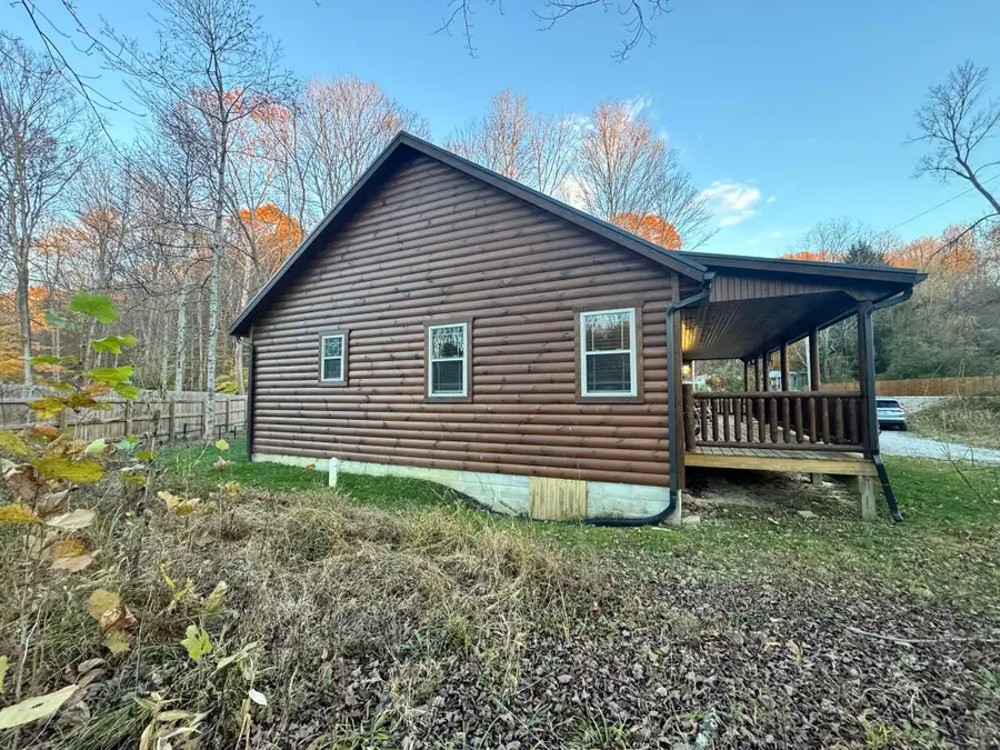 20022 Feathers Road, Logan, OH 43138 - Image #3