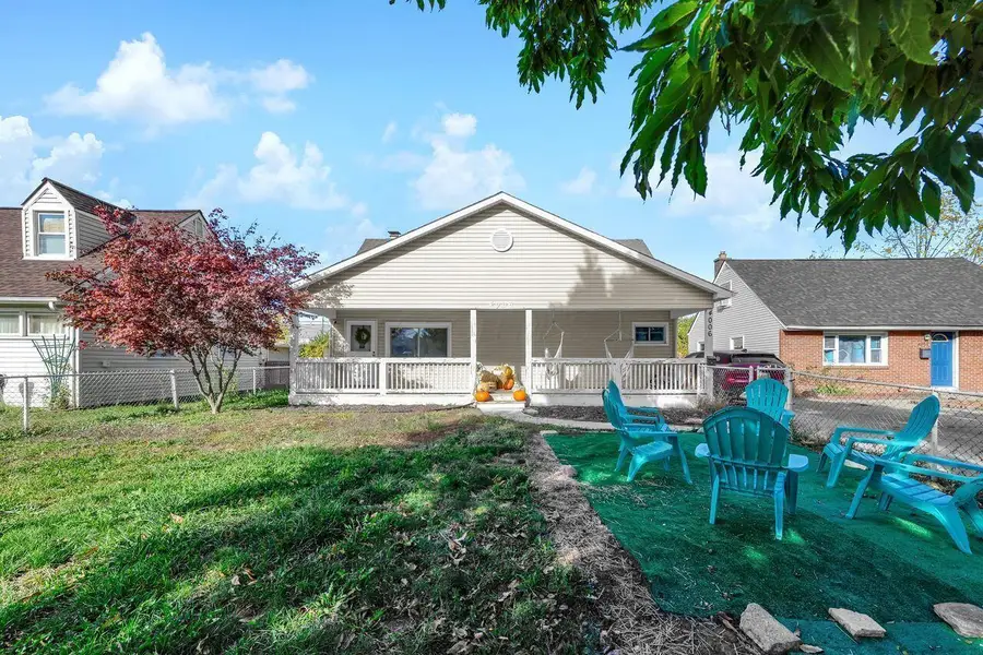4006 Halsey Place, Columbus, OH 43228 - Image #2
