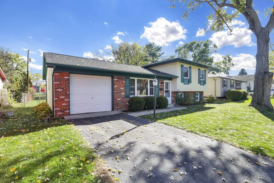 422 Dovewood Drive, Columbus, OH 43230 - Image #2