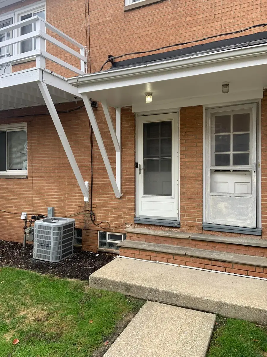 4748 Walford Road, Cleveland, OH 44128 - Image #3