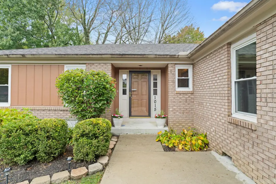 1015 Autumn Woods Dr Drive, Westerville, OH 43081 - Image #2