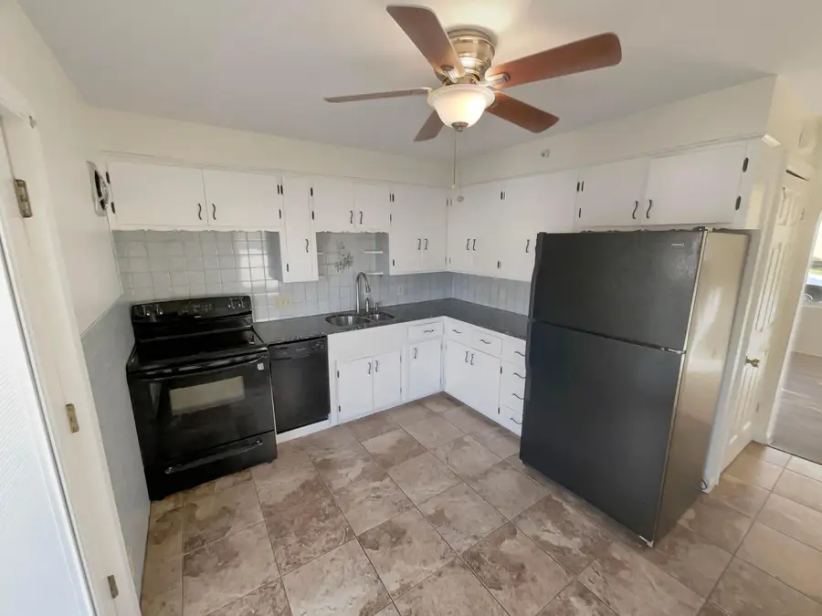 4260 Viola Avenue, Grove City, OH 43123 - Image #2