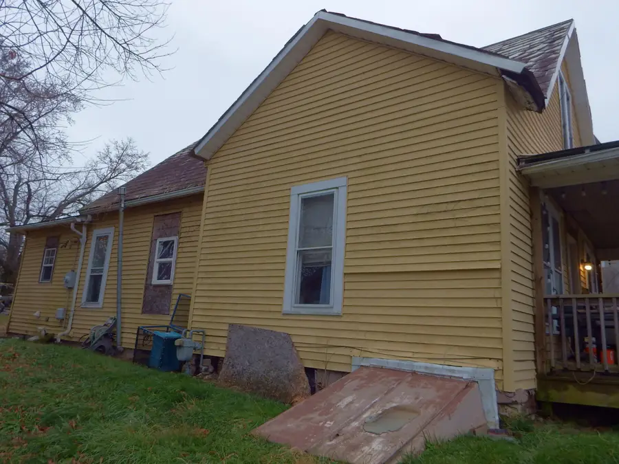 122 N Pleasant Street, New Lexington, OH 43764 - Image #2