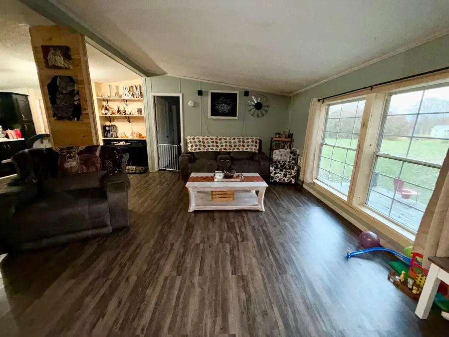 10150 Portie Flamingo Road Se, Corning, OH 43730 - Image #3