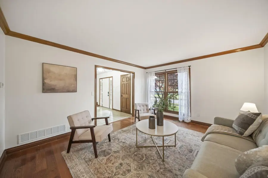 716 Winsholen Court, Westerville, OH 43081 - Image #3