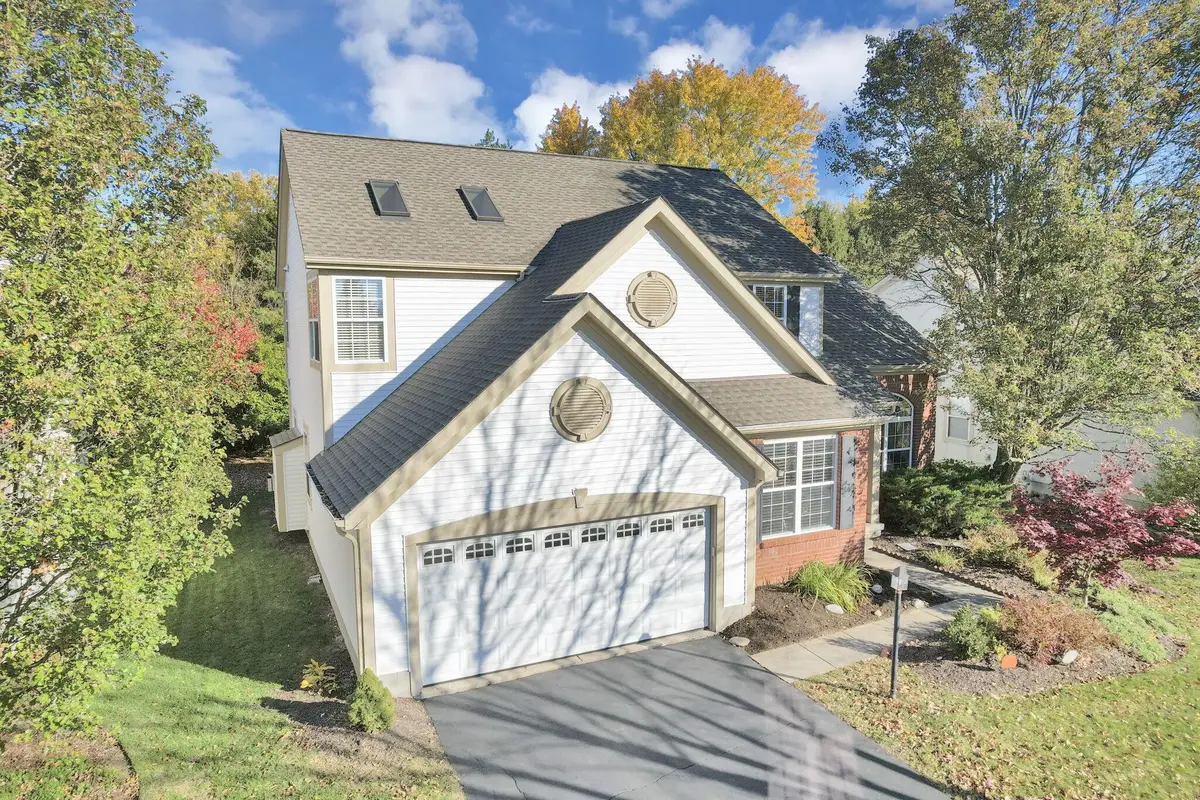 6242 Kendall Ridge Boulevard, Dublin, OH 43016 - Image #1