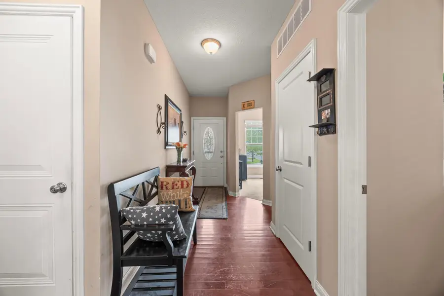 6162 Stockton Trail Way, Columbus, OH 43213 - Image #2