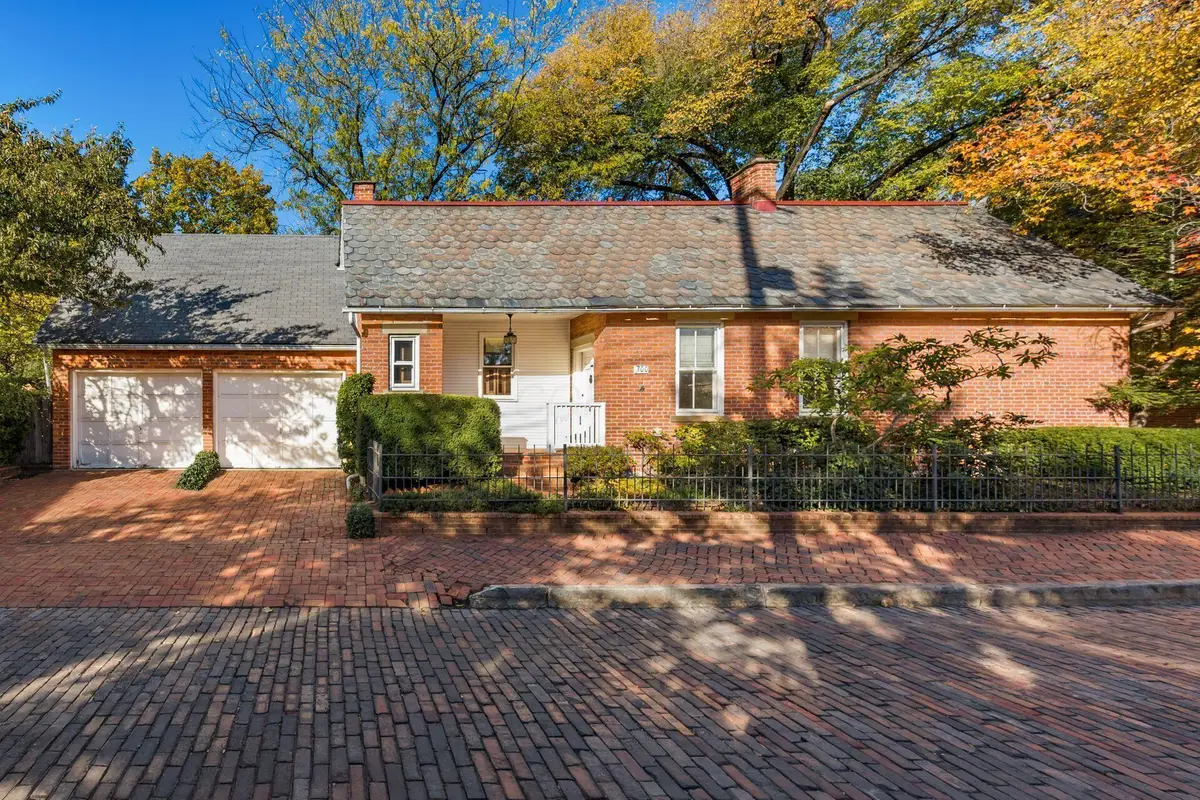 300 Jackson Street, Columbus, OH 43206 - Image #1