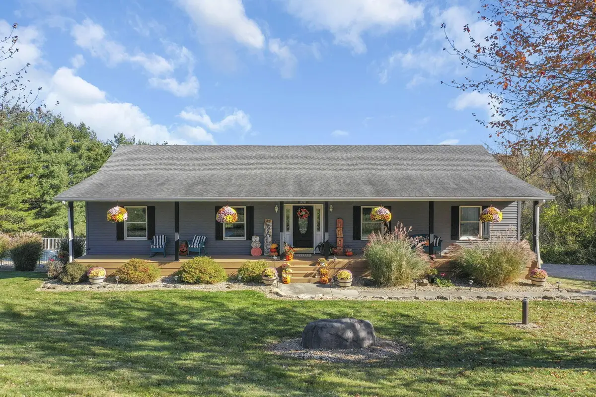 8981 Fairmont Road, Thornville, OH 43076 - Image #1