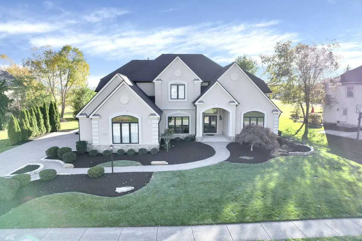 7930 Thornbush Drive, Westerville, OH 43082 - Image #1