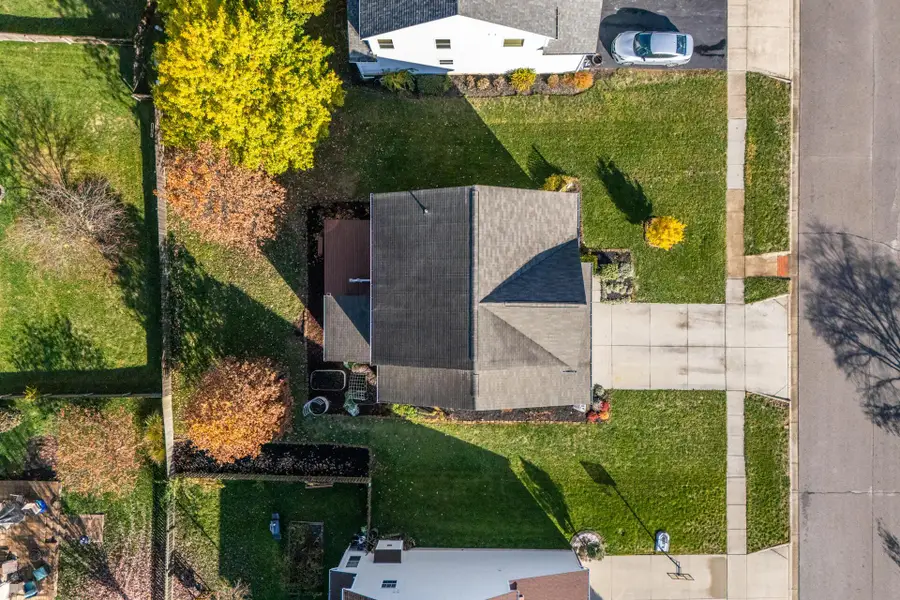 5652 Platinum Drive, Grove City, OH 43123 - Image #2