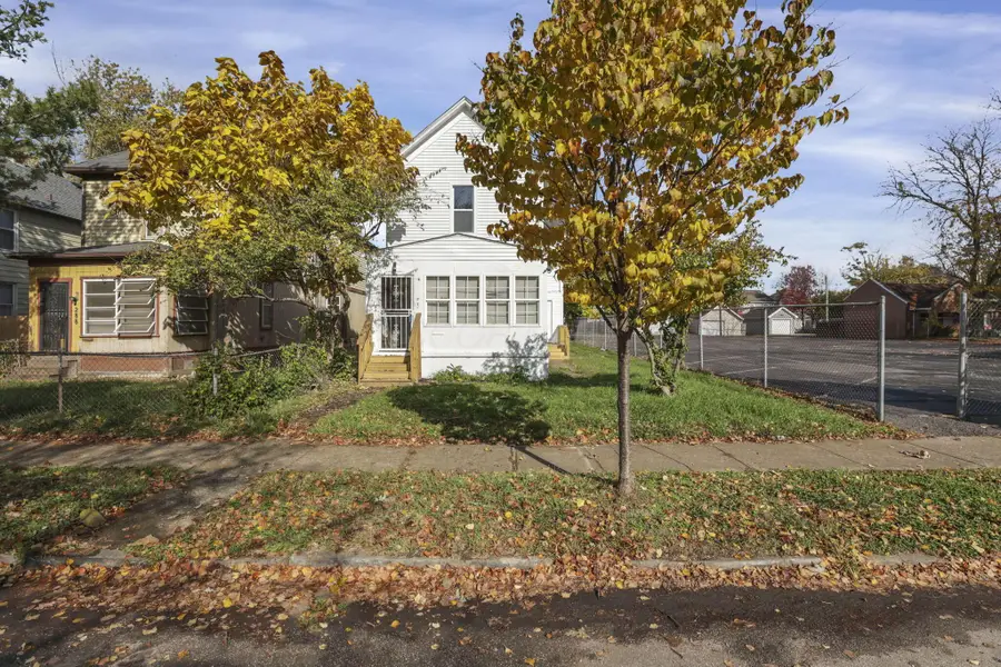 292 E Barthman Avenue, Columbus, OH 43207 - Image #3