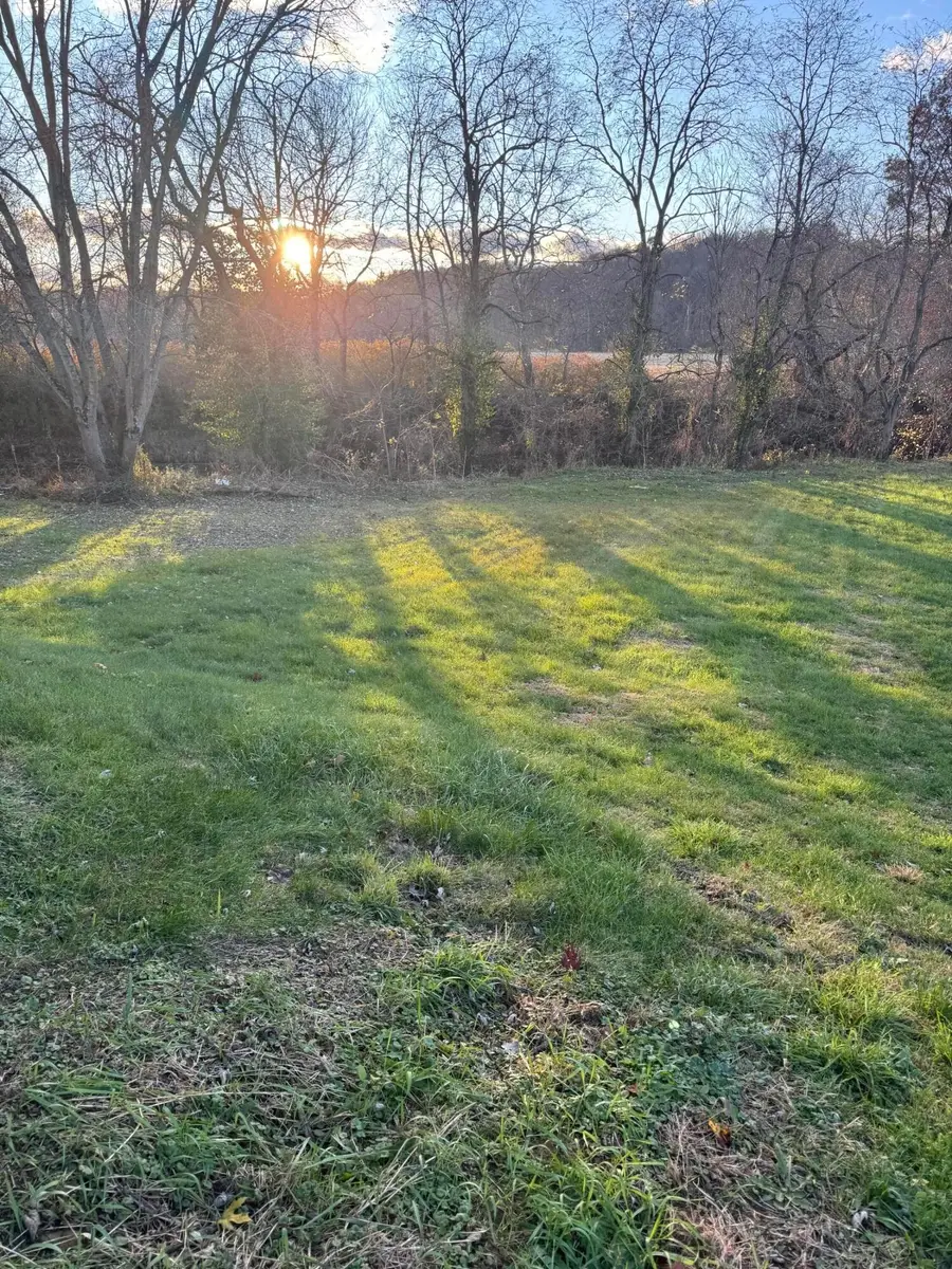 19 Riverside Drive, Utica, OH 43080 - Image #2