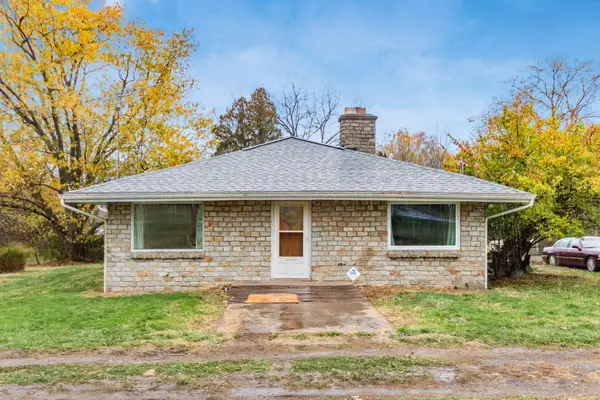 807 Mcnaughten Road, Columbus, OH 43213