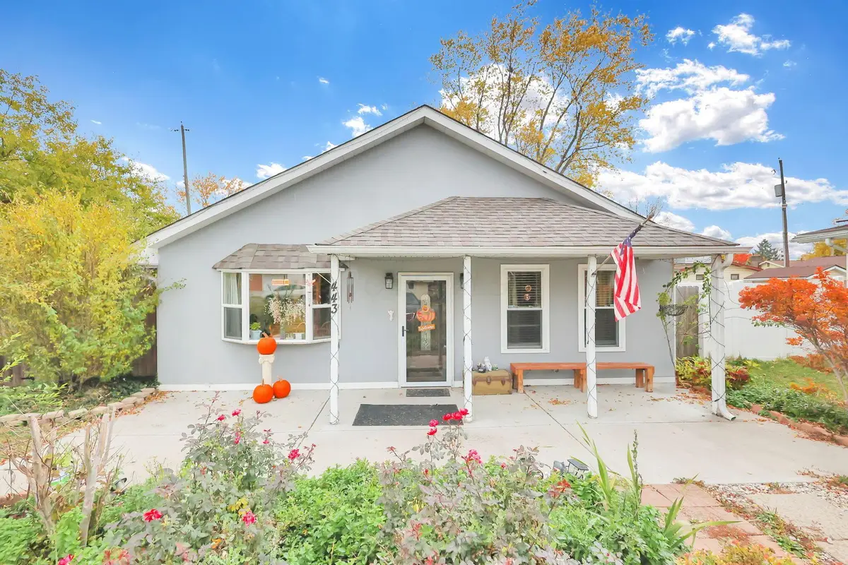 443 Lawrence Avenue, Columbus, OH 43228 - Image #1