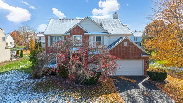 2832 Griffin Drive, Lewis Center, OH 43035