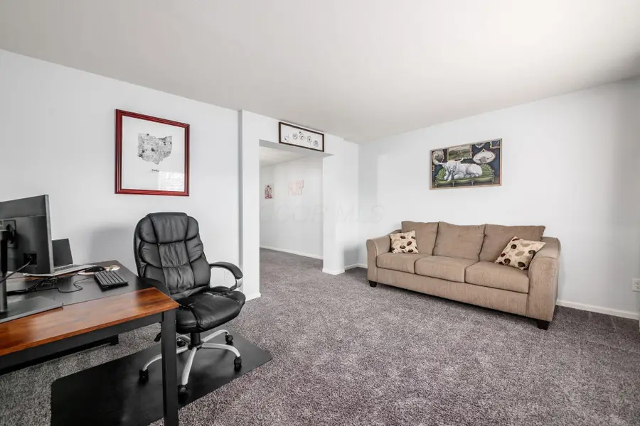 1918 Michelle Court, Grove City, OH 43123 - Image #3