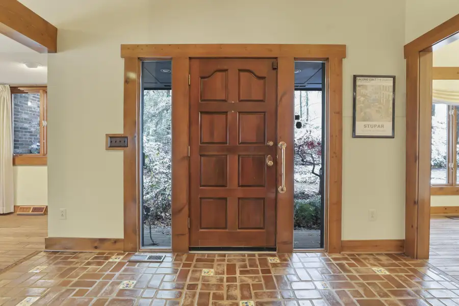 815 Old Woods Road, Columbus, OH 43235 - Image #3