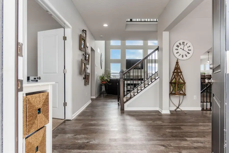 6438 Sugar Run Drive, Hilliard, OH 43026 - Image #3