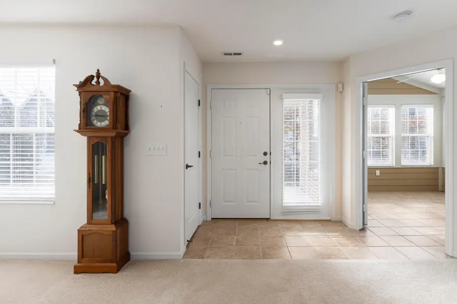 5318 Nottinghamshire Lane, Westerville, OH 43081 - Image #3