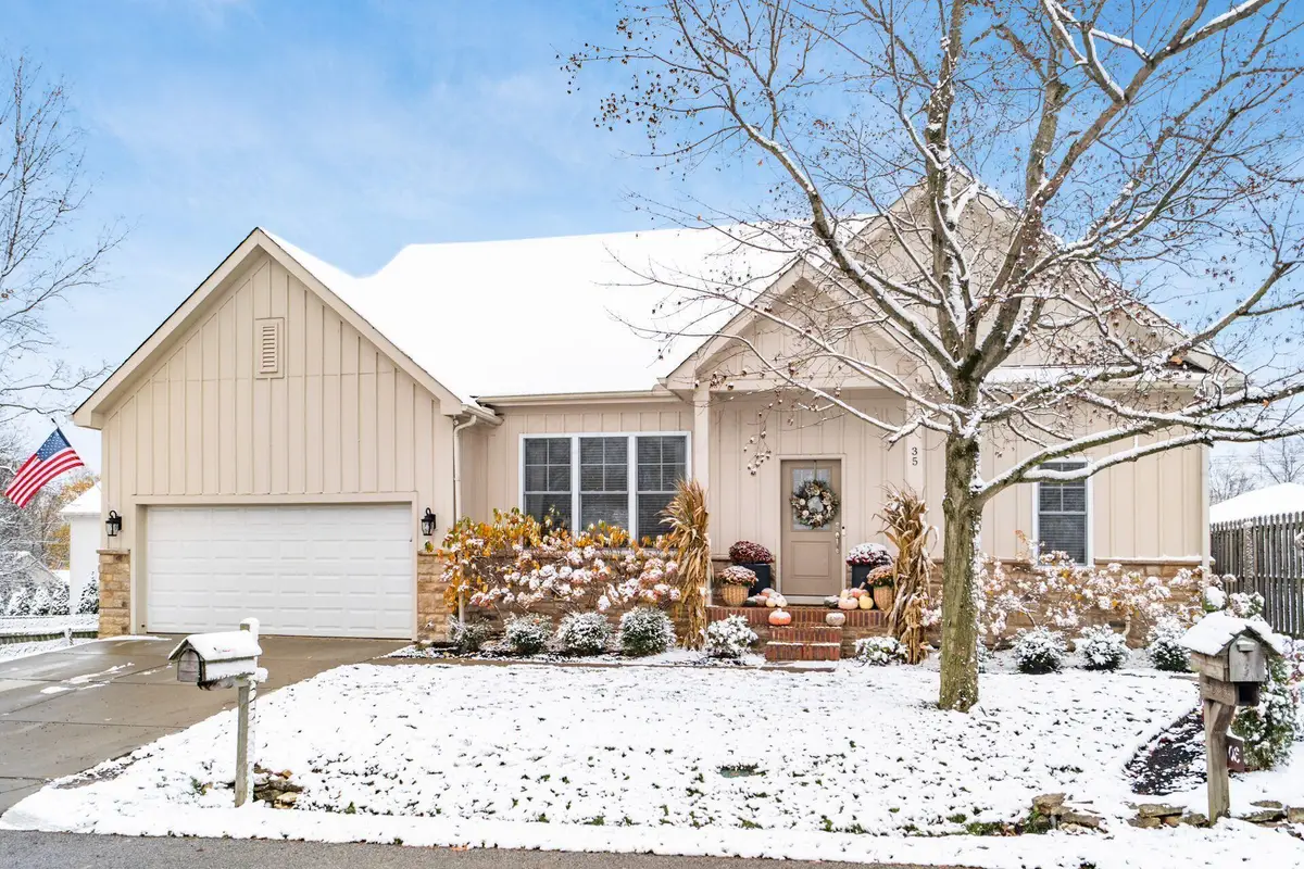 35 E Pawnee Drive, Powell, OH 43065 - Image #1