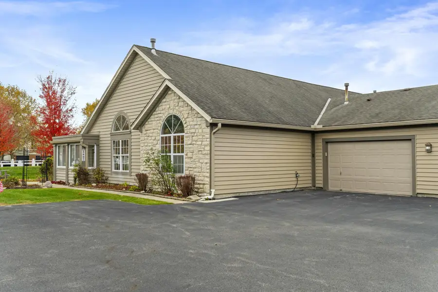 5607 Brickstone Place, Hilliard, OH 43026 - Image #2