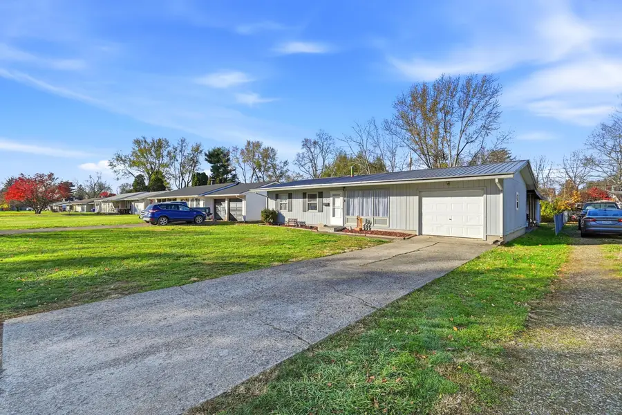 709 Meadow Drive, Newark, OH 43055 - Image #2