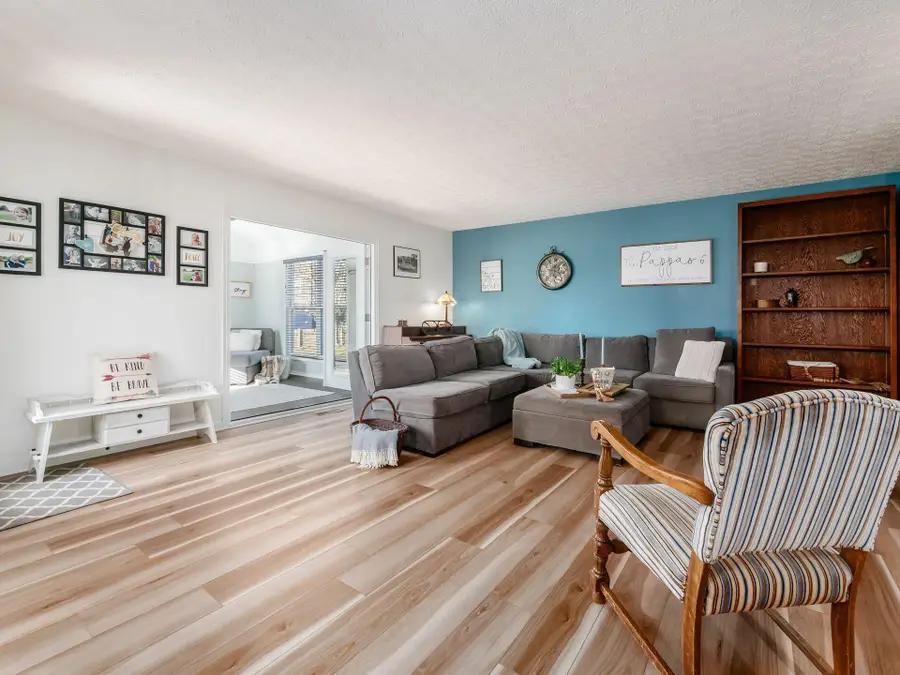 922 Wellsley Way, Plain City, OH 43064 - Image #2