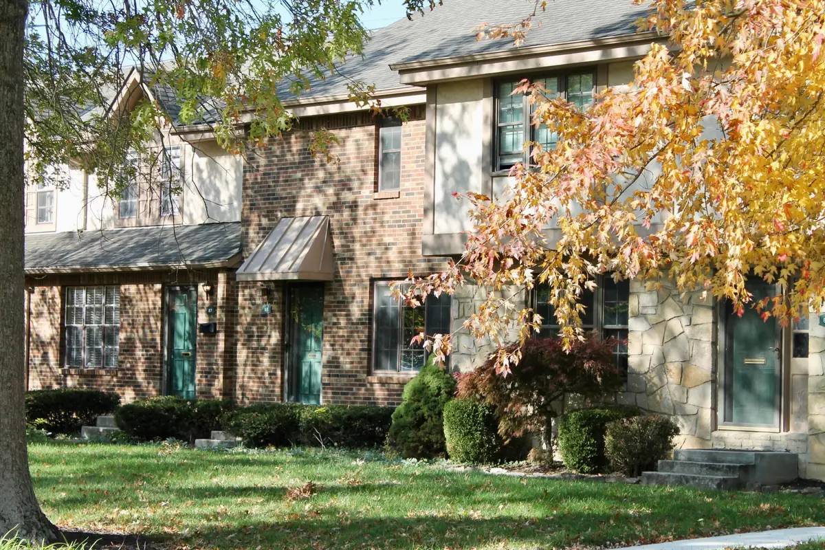 85 Stornoway Drive W, Columbus, OH 43213 - Image #1